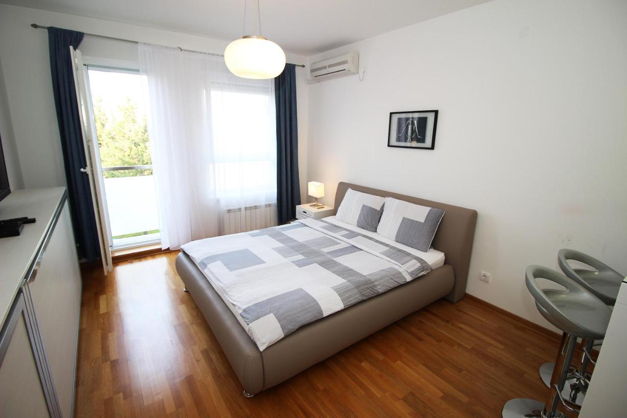 Apartment Delta City Tata New Beograd Bagian luar foto